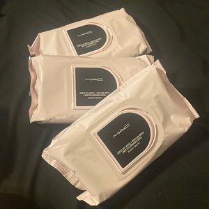 3x MAC micellar wipes (240 wipes!)